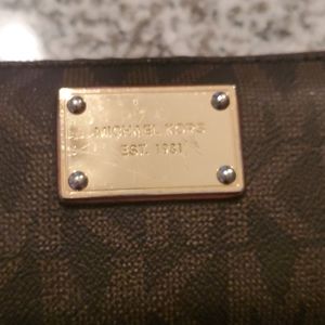 Michael kors wallet